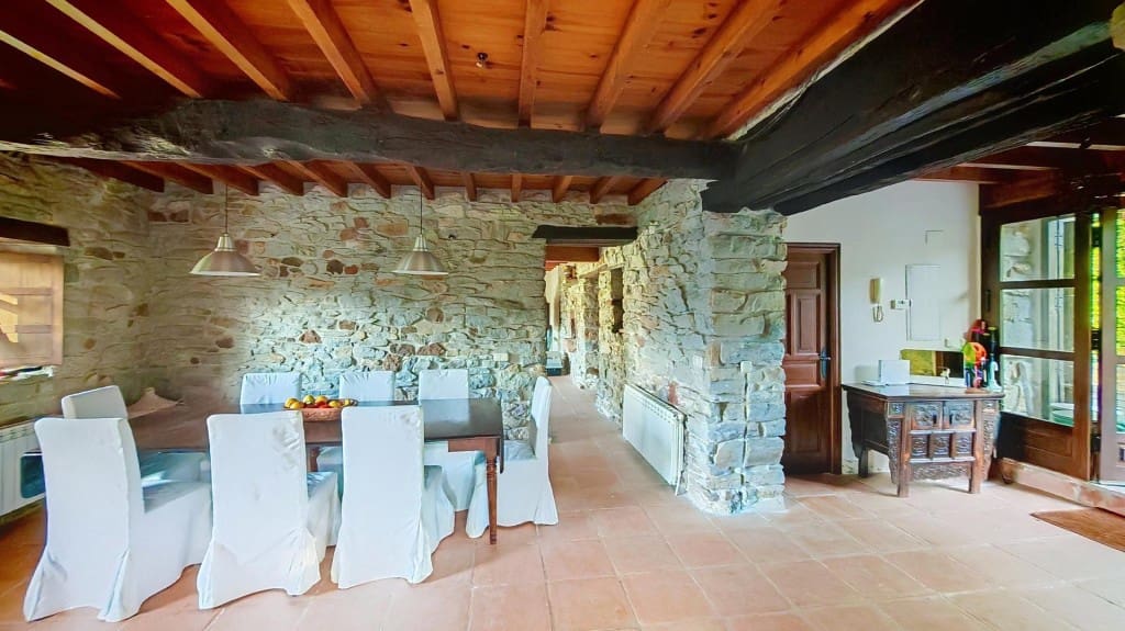 6 soverom Villa til salgs i Pravia med svømmebasseng - € 685 000 (Ref: 10048935)