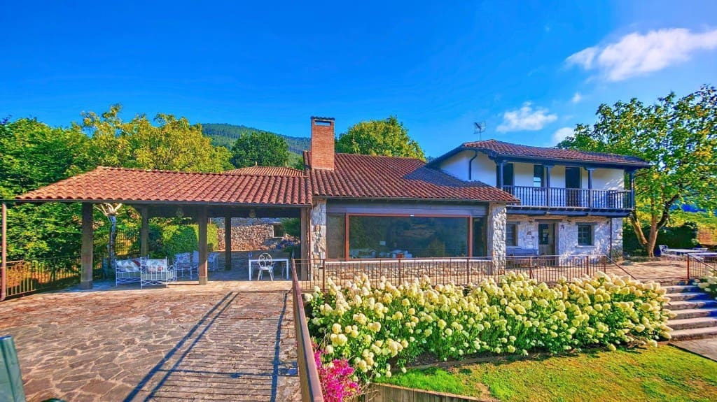 6 soverom Villa til salgs i Pravia med svømmebasseng - € 685 000 (Ref: 10048935)