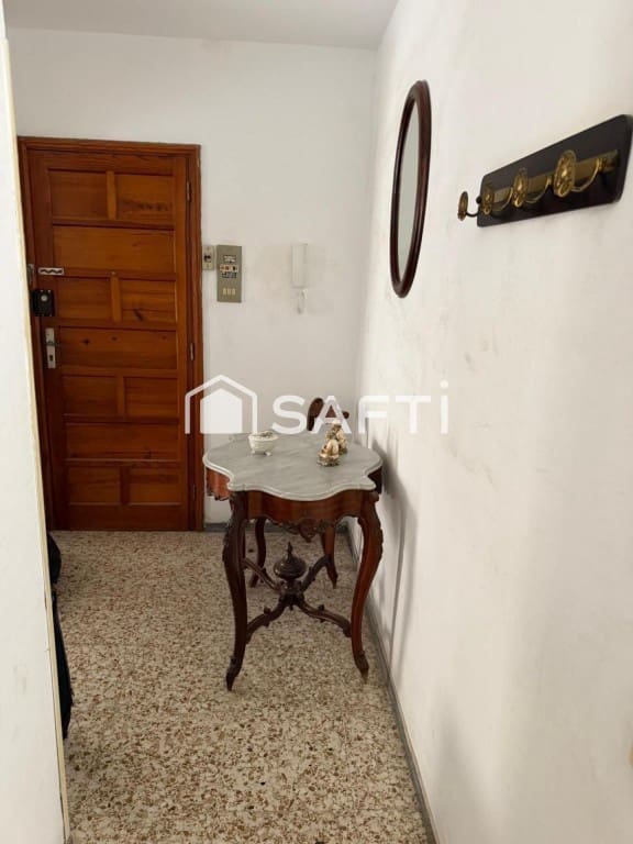 4 bedroom Apartment for sale in Arrecife - € 270,000 (Ref: 10048940)