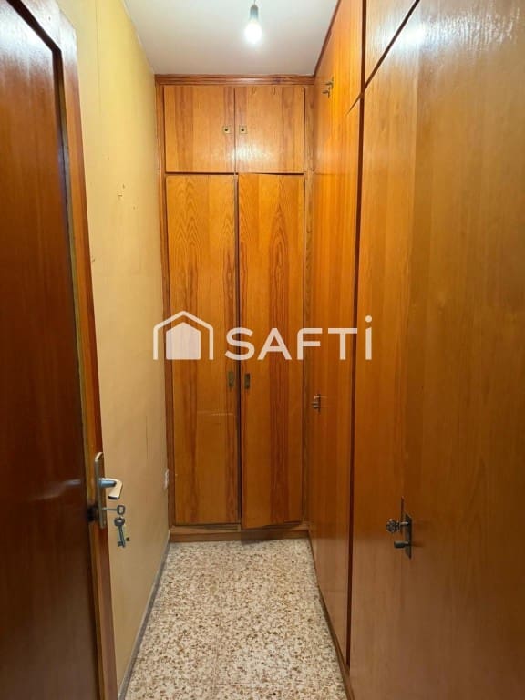 4 bedroom Apartment for sale in Arrecife - € 270,000 (Ref: 10048940)