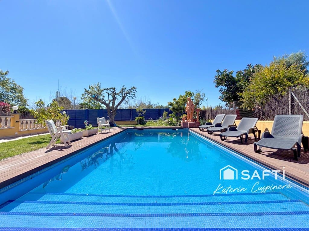 5 bedroom Villa for sale in Calafell with pool garage - € 790,000 (Ref: 10048942)