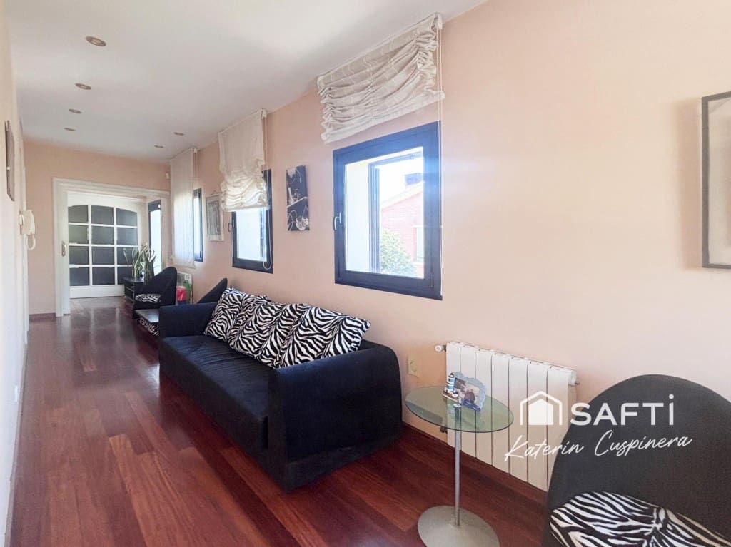 5 bedroom Villa for sale in Calafell with pool garage - € 790,000 (Ref: 10048942)