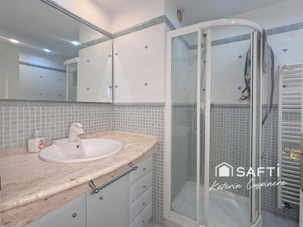 5 bedroom Villa for sale in Calafell with pool garage - € 790,000 (Ref: 10048942)
