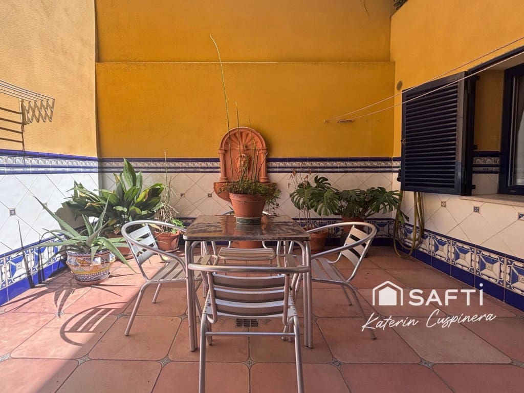 5 bedroom Villa for sale in Calafell with pool garage - € 790,000 (Ref: 10048942)