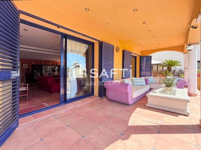 5 quarto Moradia para venda em Calafell com piscina garagem - 790 000 € (Ref: 10048942)