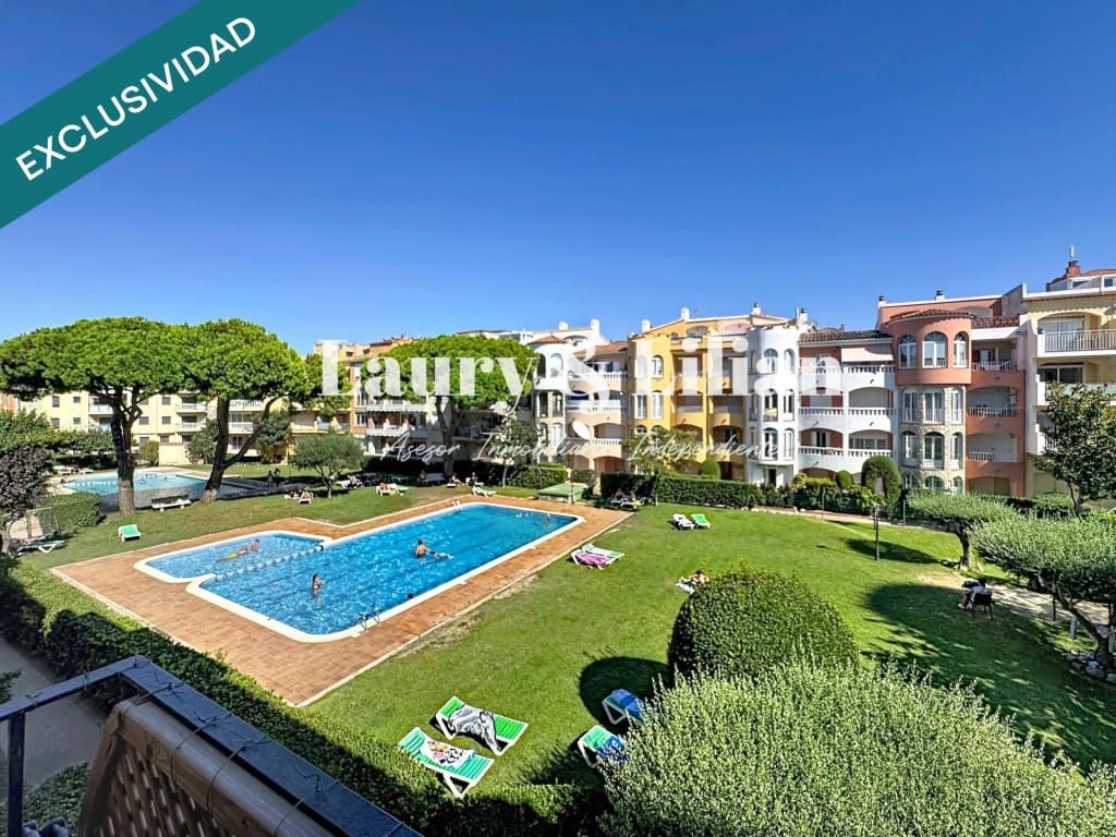 1 chambre Appartement à vendre à Empuriabrava avec piscine - 137 000 € (Ref: 10054907)