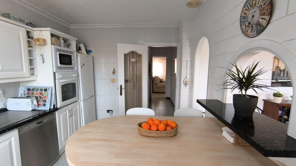 5 Zimmer Villa zu verkaufen in La Manga del Mar Menor mit Garage - 440.000 € (Ref: 10054908)
