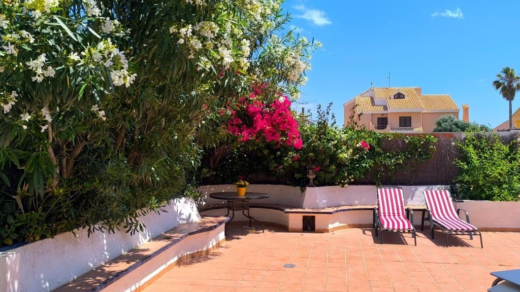5 Zimmer Villa zu verkaufen in La Manga del Mar Menor mit Garage - 440.000 € (Ref: 10054908)