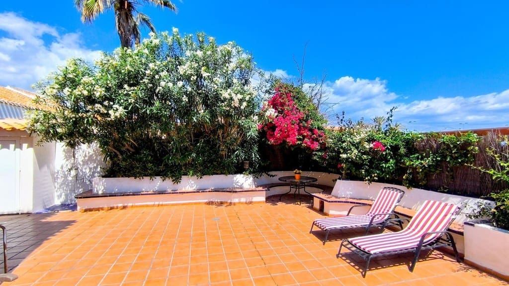 5 Zimmer Villa zu verkaufen in La Manga del Mar Menor mit Garage - 440.000 € (Ref: 10054908)