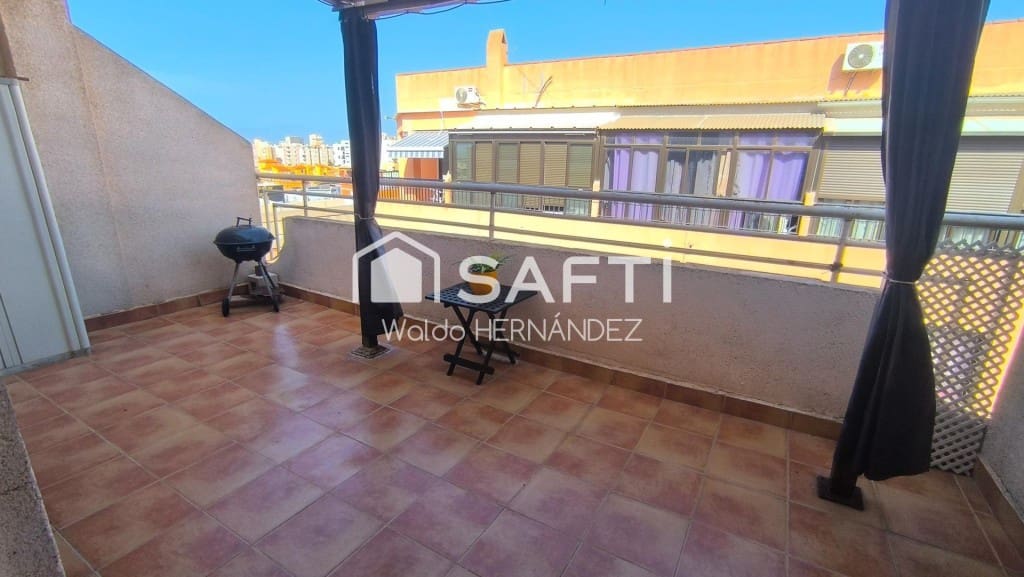 2 soveværelse Lejlighed til salg i Torrevieja med garage - € 135.000 (Ref: 10054909)