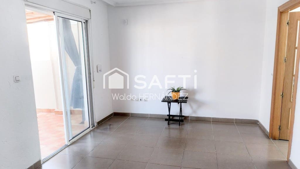 2 soveværelse Lejlighed til salg i Torrevieja med garage - € 135.000 (Ref: 10054909)