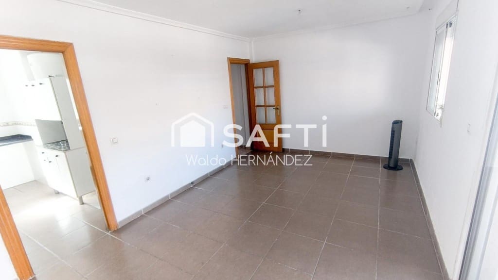 2 soveværelse Lejlighed til salg i Torrevieja med garage - € 135.000 (Ref: 10054909)