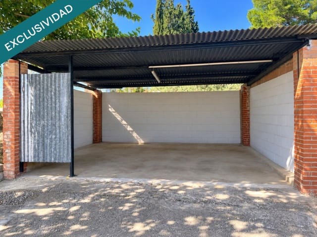 3 soveværelse Finca/Landehus til salg i Almansa med swimmingpool - € 295.000 (Ref: 10054911)