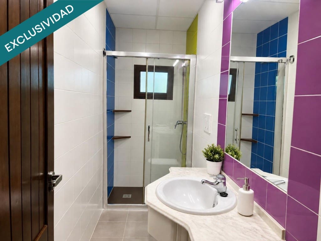3 soveværelse Finca/Landehus til salg i Almansa med swimmingpool - € 295.000 (Ref: 10054911)