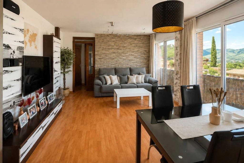 3 slaapkamer Appartement te koop in Sant Feliu de Codines - € 239.900 (Ref: 10054912)
