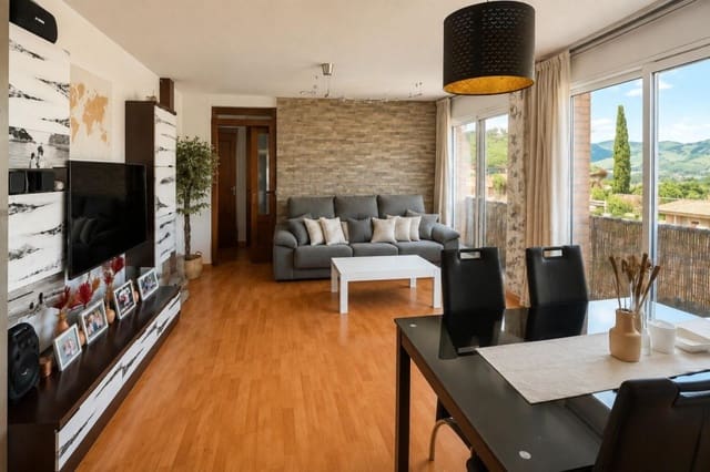 3 slaapkamer Appartement te koop in Sant Feliu de Codines - € 239.900 (Ref: 10054912)