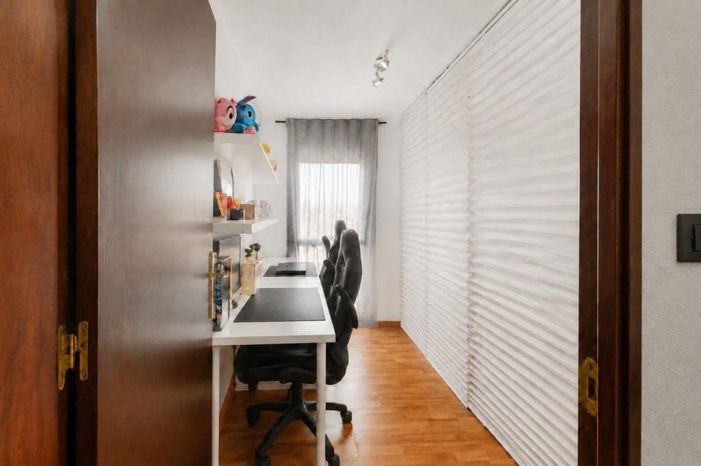 3 slaapkamer Appartement te koop in Sant Feliu de Codines - € 239.900 (Ref: 10054912)