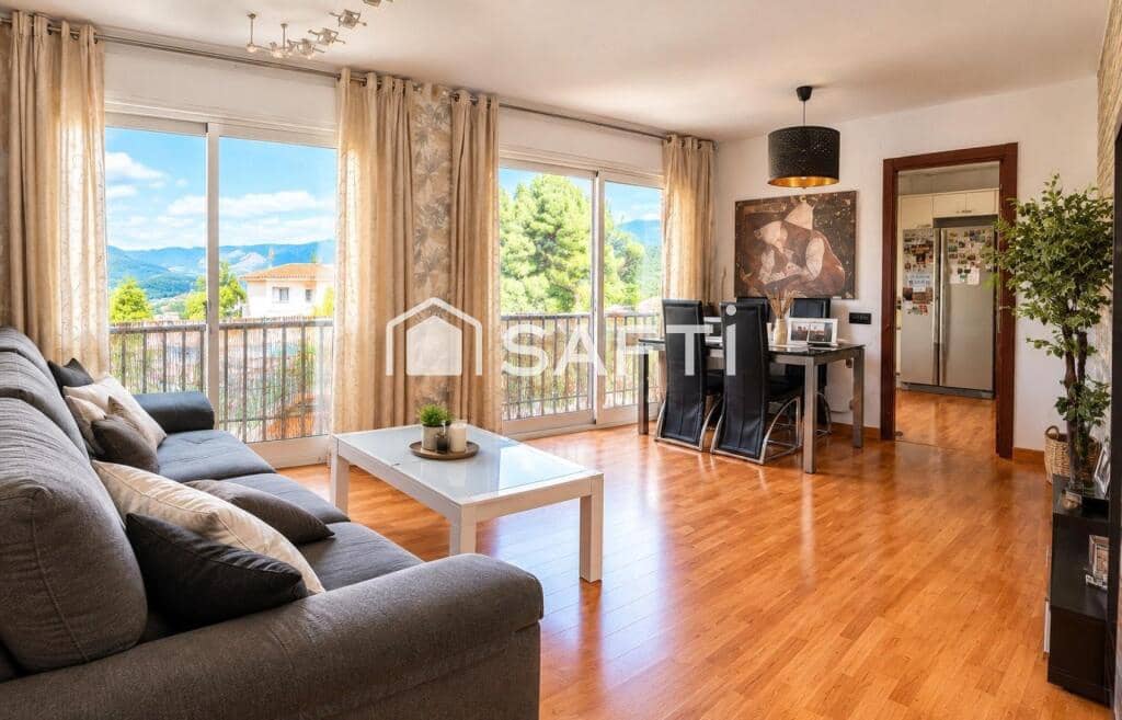 3 slaapkamer Appartement te koop in Sant Feliu de Codines met garage - € 239.900 (Ref: 10054912)