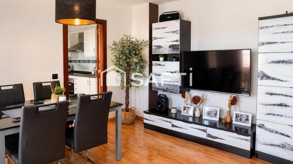 3 slaapkamer Appartement te koop in Sant Feliu de Codines met garage - € 239.900 (Ref: 10054912)