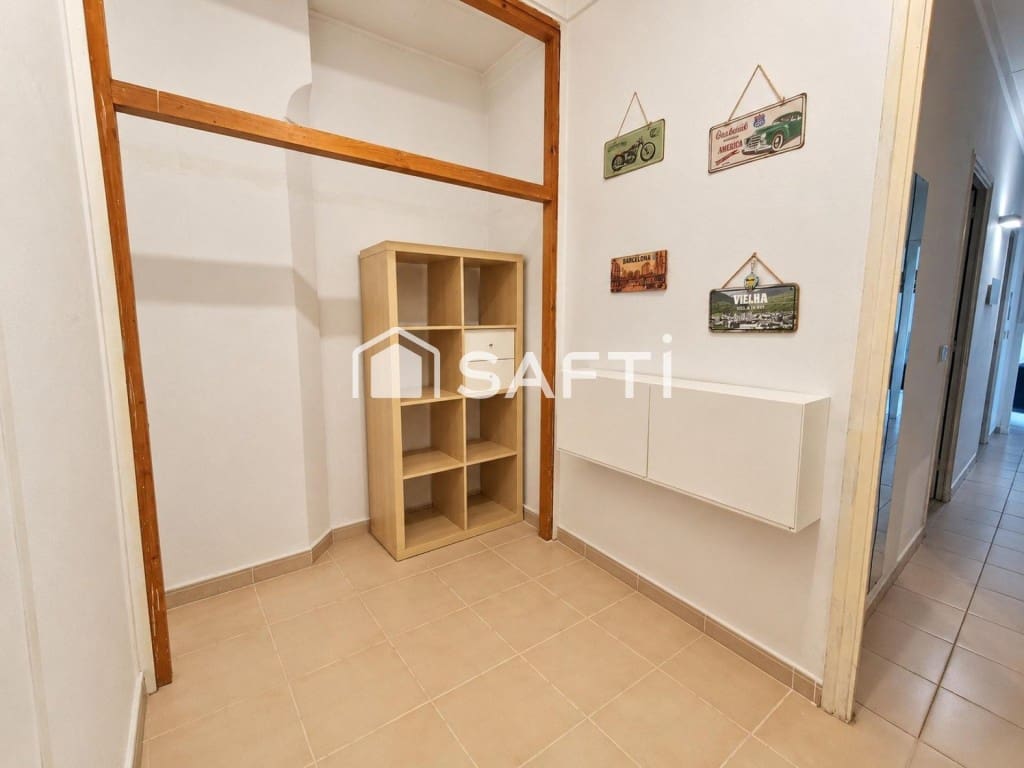 7 soveværelse Villa til salg i El Pla del Penedes - € 246.450 (Ref: 10054913)