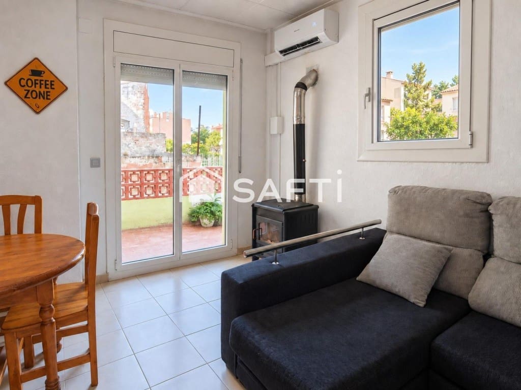 7 soveværelse Villa til salg i El Pla del Penedes - € 246.450 (Ref: 10054913)
