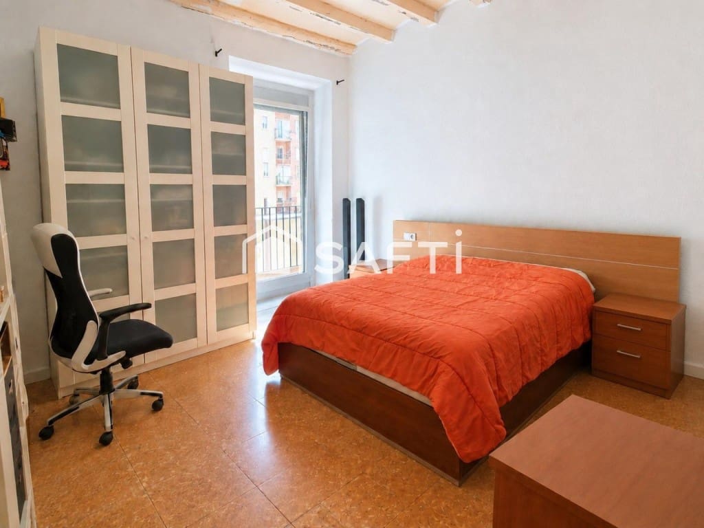 7 soveværelse Villa til salg i El Pla del Penedes - € 246.450 (Ref: 10054913)