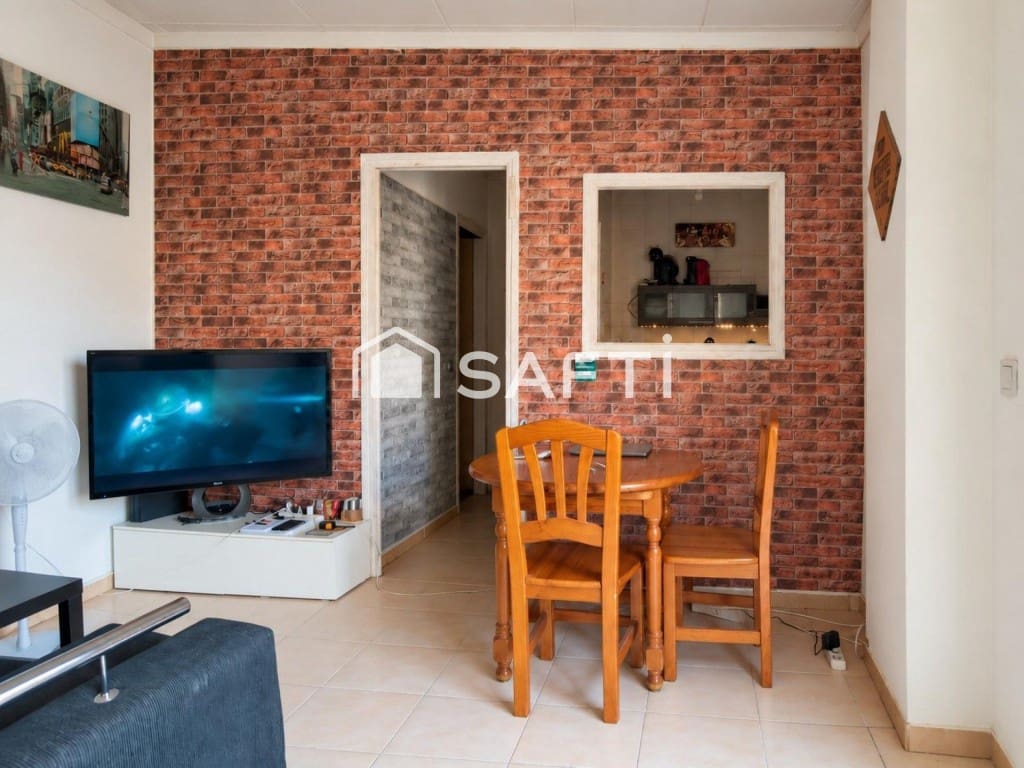 7 soveværelse Villa til salg i El Pla del Penedes - € 246.450 (Ref: 10054913)