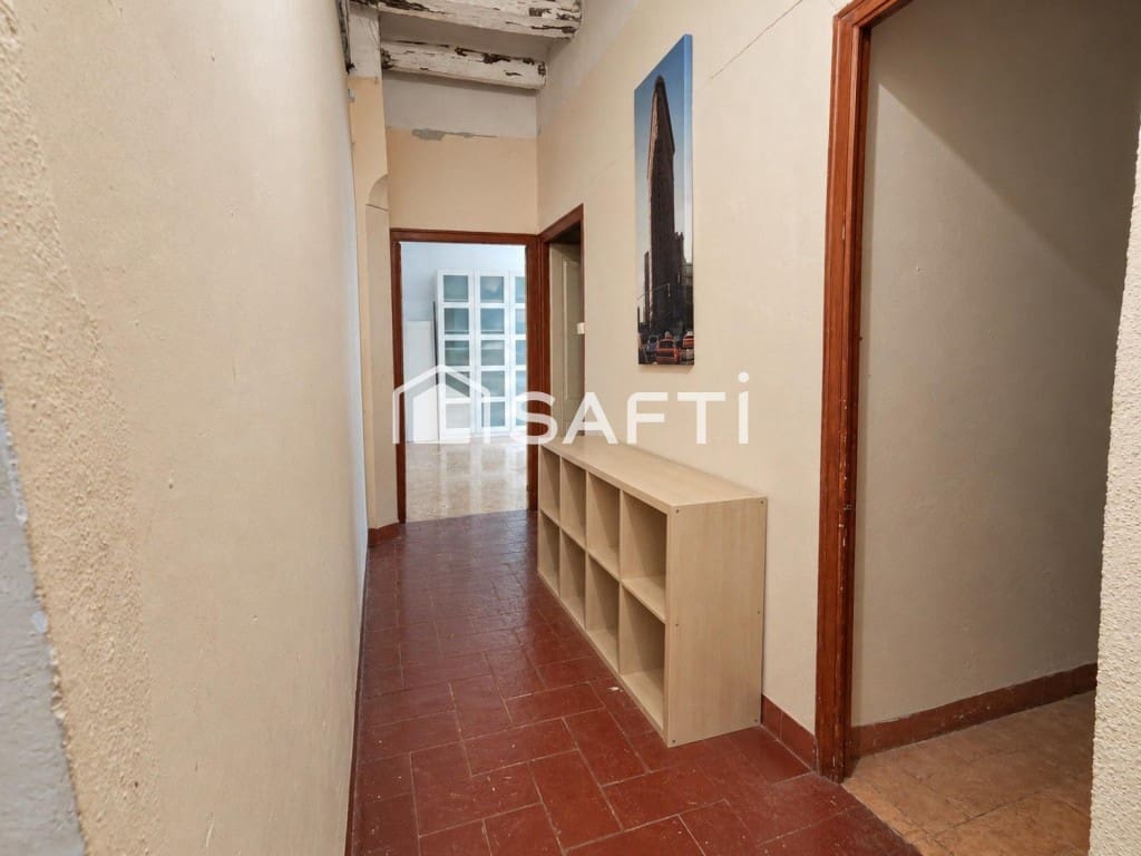 7 soveværelse Villa til salg i El Pla del Penedes - € 246.450 (Ref: 10054913)