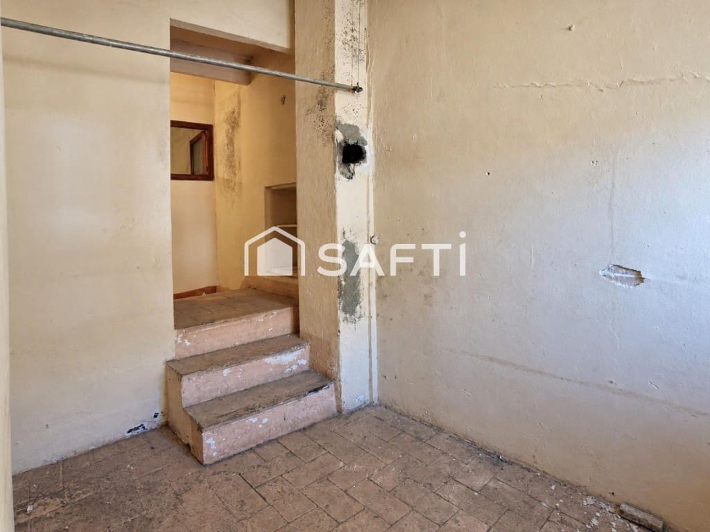 7 soveværelse Villa til salg i El Pla del Penedes - € 246.450 (Ref: 10054913)