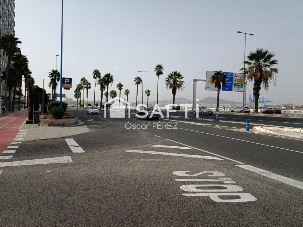 Commercial for sale in Las Palmas de Gran Canaria - € 474,000 (Ref: 10054914)