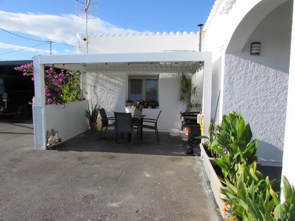 3 bedroom Finca/Country House for sale in Los Gallardos with garage - € 549,000 (Ref: 10058772)