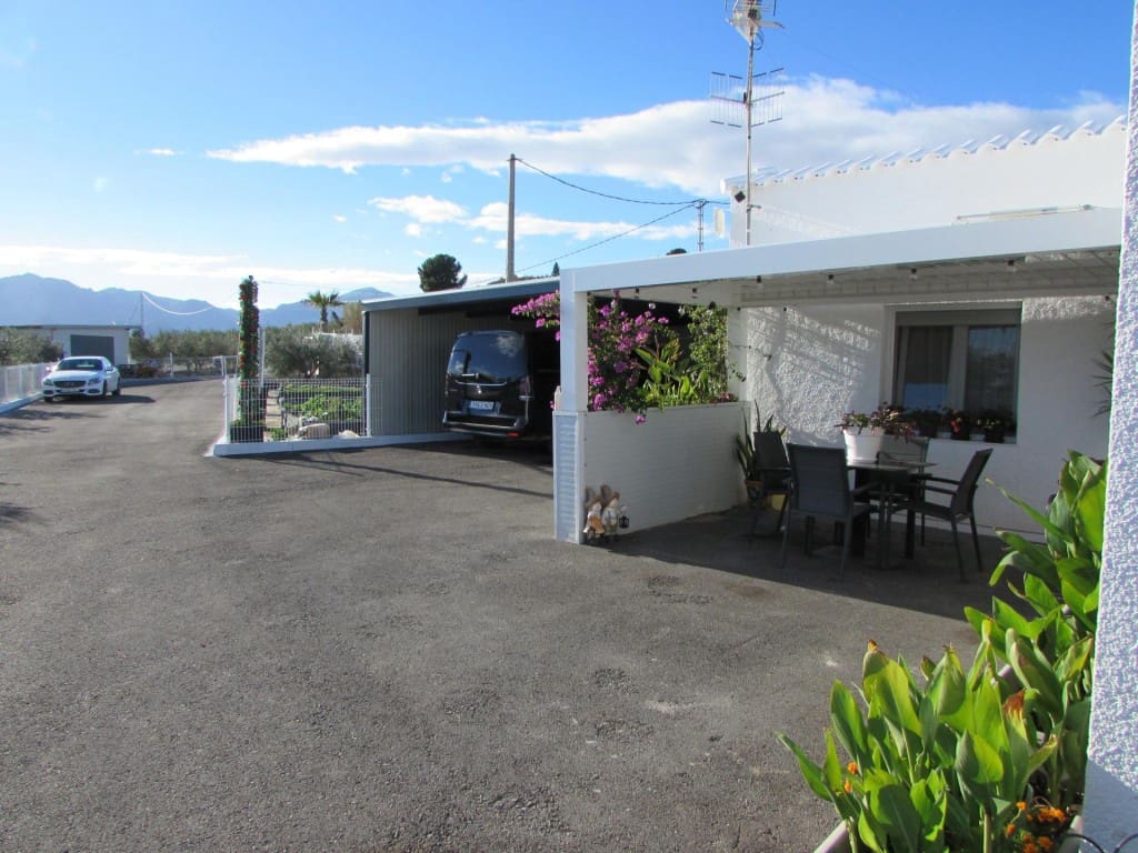 3 bedroom Finca/Country House for sale in Los Gallardos with garage - € 549,000 (Ref: 10058772)