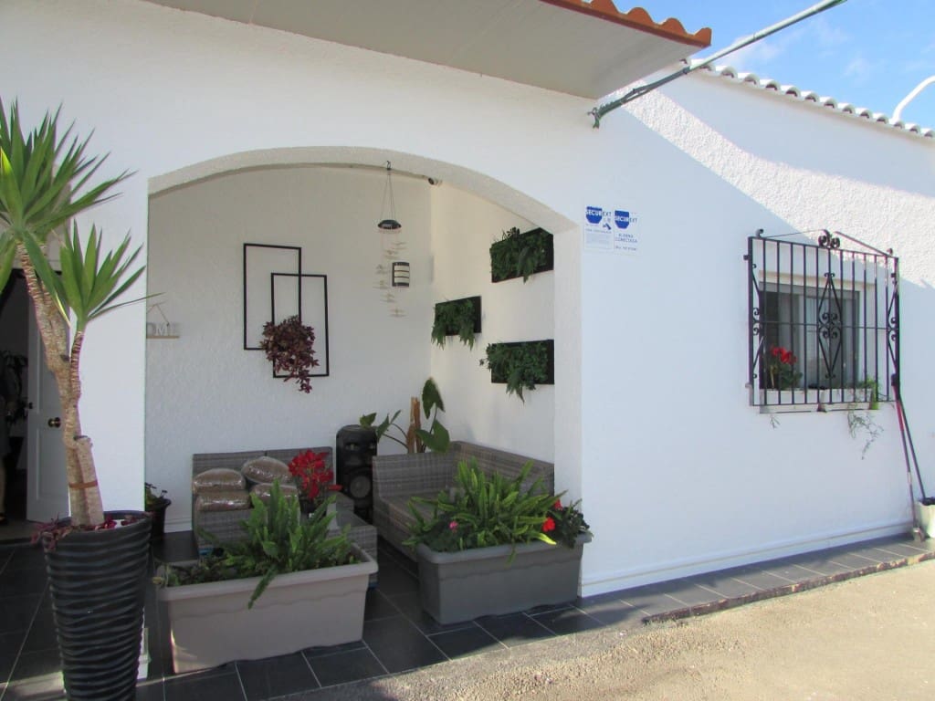 3 bedroom Finca/Country House for sale in Los Gallardos with garage - € 549,000 (Ref: 10058772)