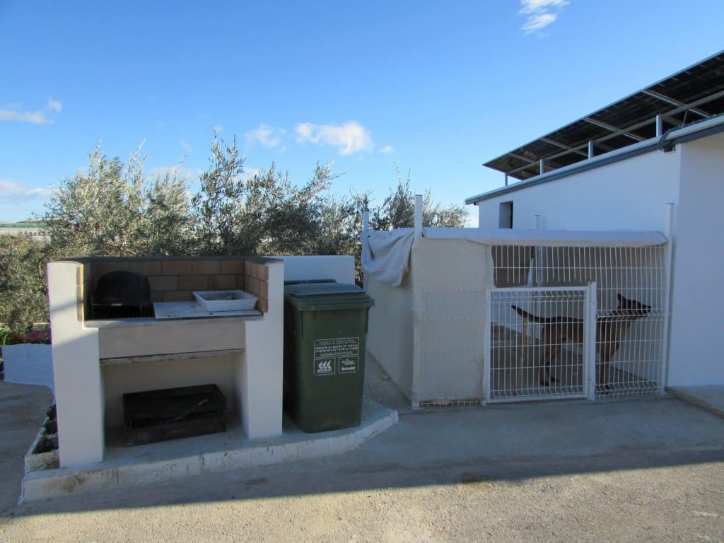 3 bedroom Finca/Country House for sale in Los Gallardos with garage - € 549,000 (Ref: 10058772)