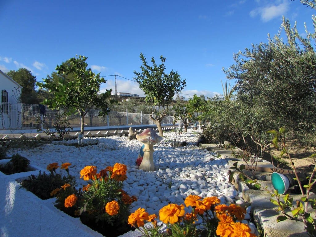 3 bedroom Finca/Country House for sale in Los Gallardos with garage - € 549,000 (Ref: 10058772)