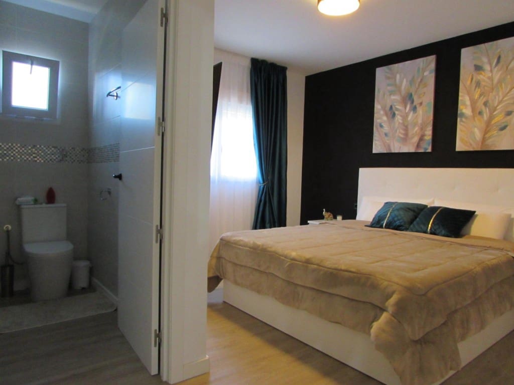 3 bedroom Finca/Country House for sale in Los Gallardos with garage - € 549,000 (Ref: 10058772)