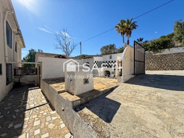 4 slaapkamer Rijtjeshuis te koop in Venta Lanuza, El Campello - € 275.000 (Ref: 10058773)