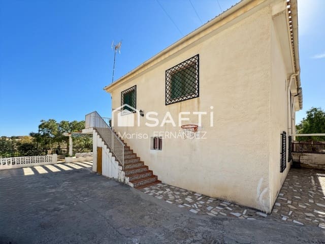 4 slaapkamer Rijtjeshuis te koop in Venta Lanuza, El Campello - € 275.000 (Ref: 10058773)