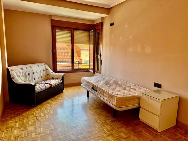 3 soverom Leilighet til salgs i Leon by - € 130 000 (Ref: 10058775)