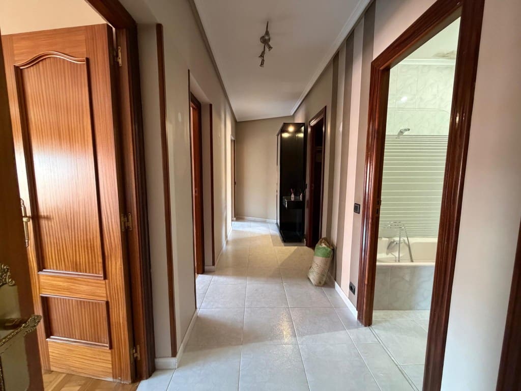 3 soverom Leilighet til salgs i Leon by - € 130 000 (Ref: 10058775)