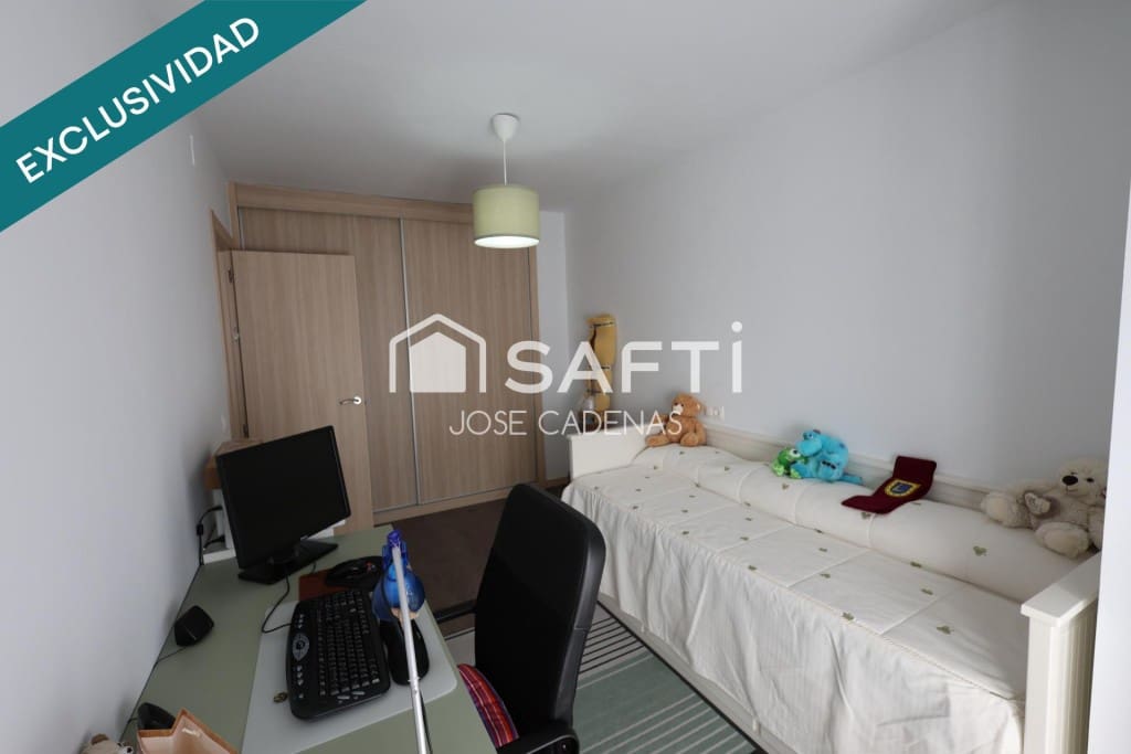 4 slaapkamer Rijtjeshuis te koop in Astorga met garage - € 189.000 (Ref: 10061708)