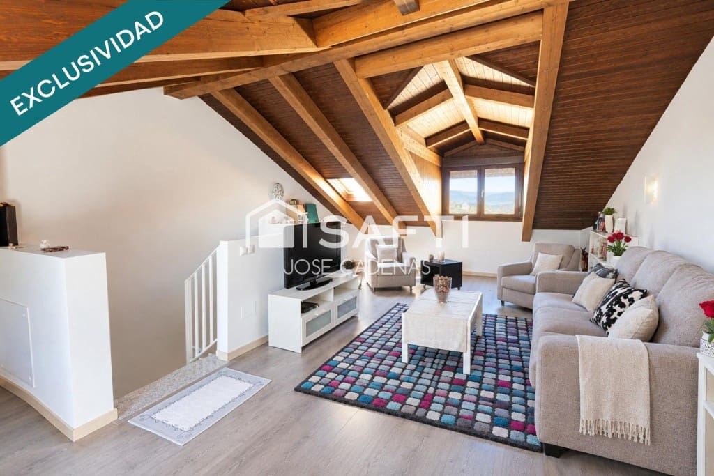 4 slaapkamer Rijtjeshuis te koop in Astorga met garage - € 189.000 (Ref: 10061708)