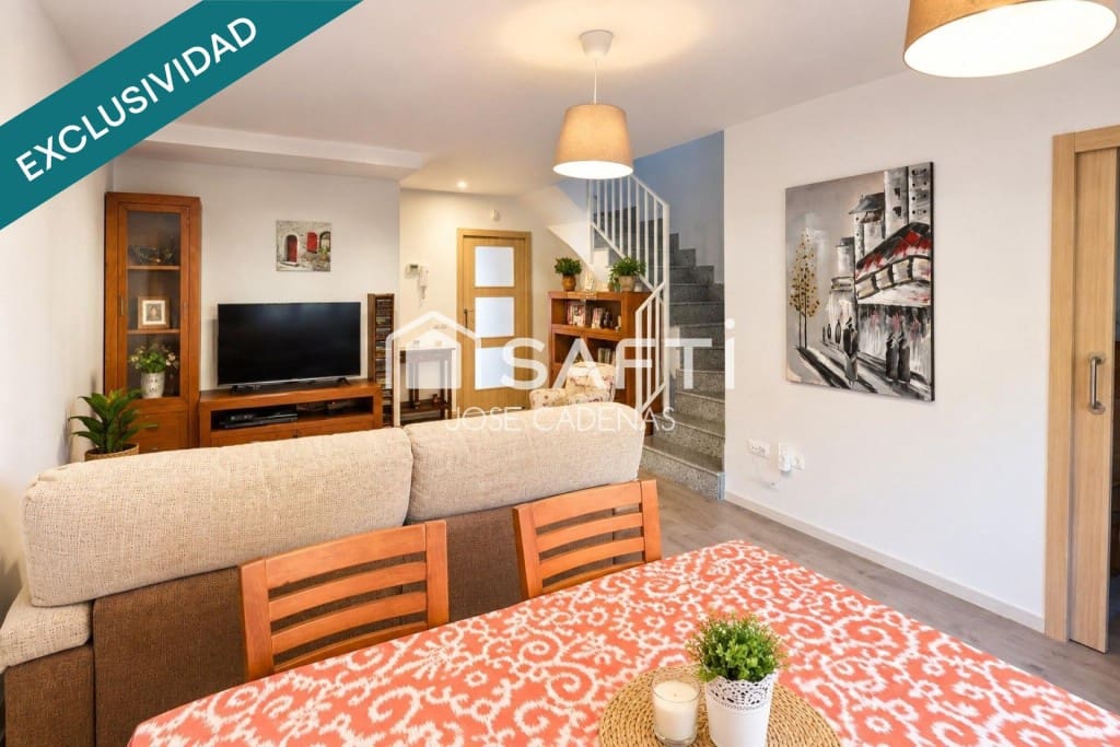 4 slaapkamer Rijtjeshuis te koop in Astorga met garage - € 189.000 (Ref: 10061708)
