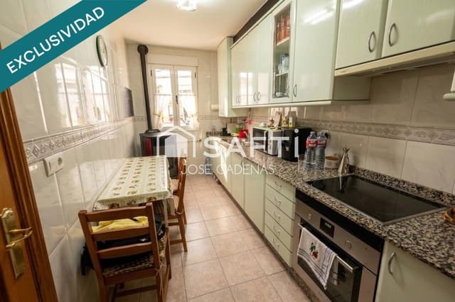 2 sovrum Lägenhet till salu i Fabero - 55 000 € (Ref: 10061709)