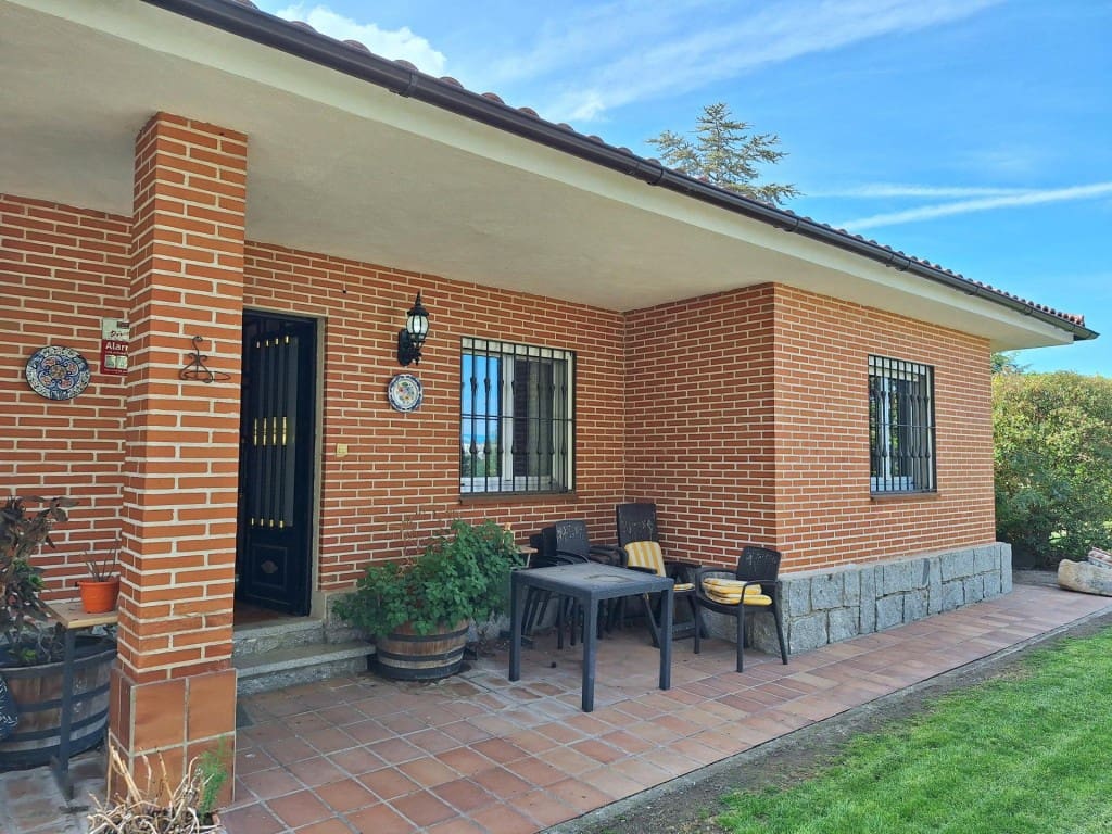 Finca/Casa Rural de 3 habitaciones en Peñaranda de Bracamonte en venta con garaje - 330.000 € (Ref: 10064041)