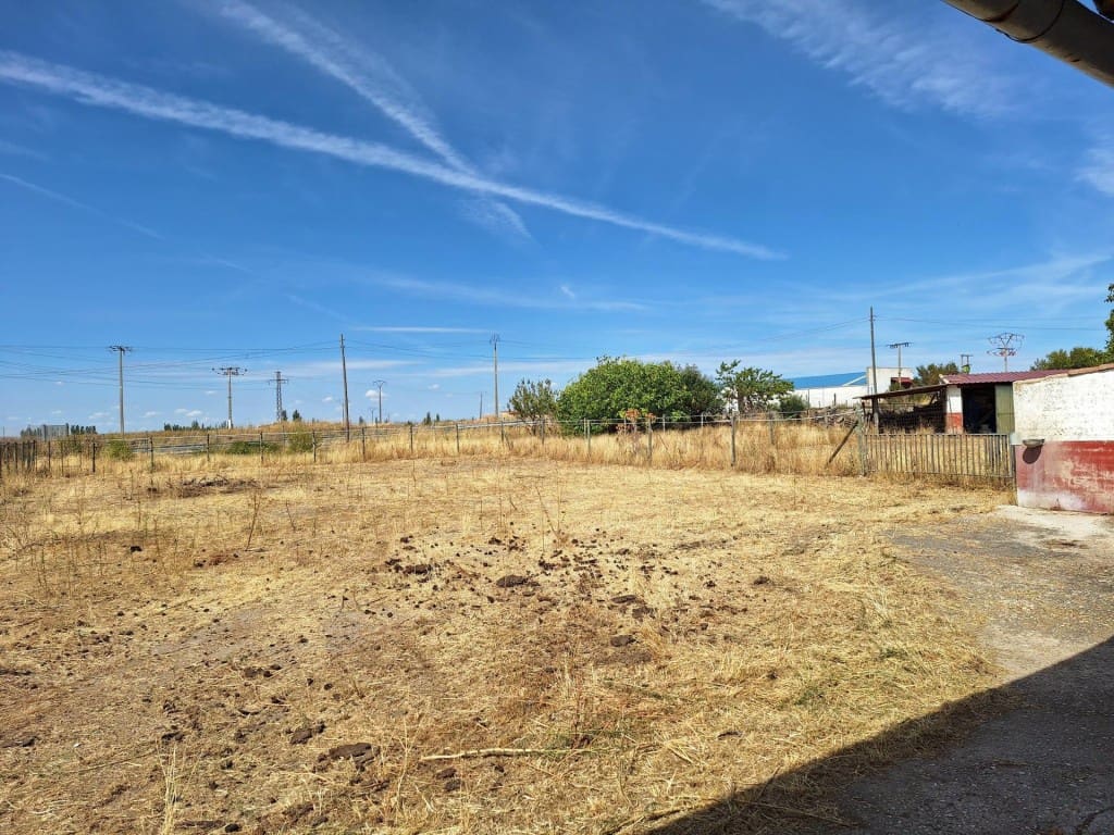 Finca/Casa Rural de 3 habitaciones en Peñaranda de Bracamonte en venta con garaje - 330.000 € (Ref: 10064041)