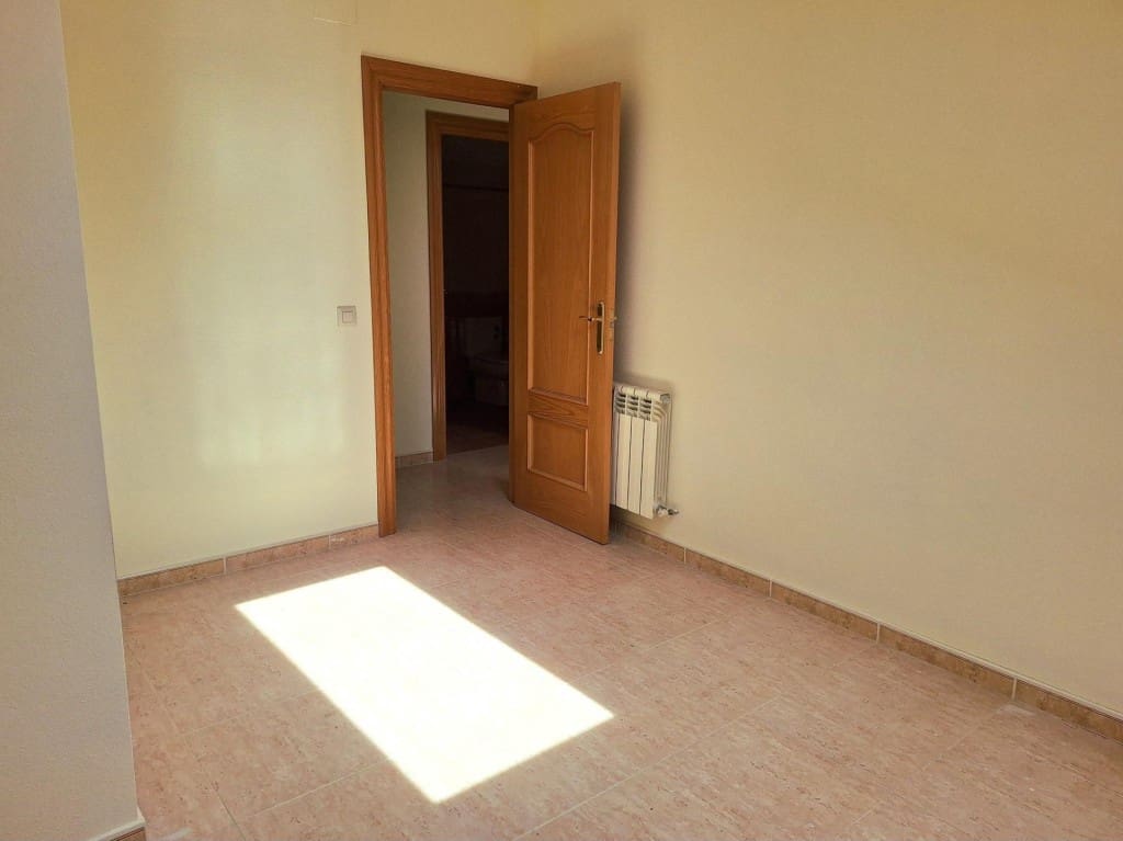 Piso de 4 habitaciones en Peñaranda de Bracamonte en venta - 137.000 € (Ref: 10064042)