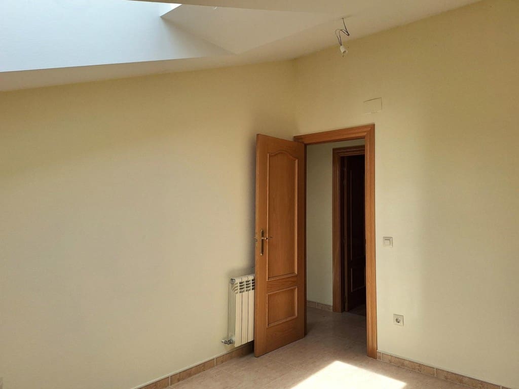 Piso de 4 habitaciones en Peñaranda de Bracamonte en venta - 137.000 € (Ref: 10064042)