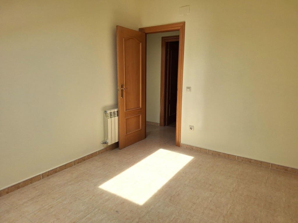 Piso de 4 habitaciones en Peñaranda de Bracamonte en venta - 137.000 € (Ref: 10064042)