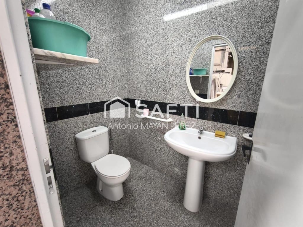 Kommersiell att hyra i Noia - 1 500 € (Ref: 10075485)